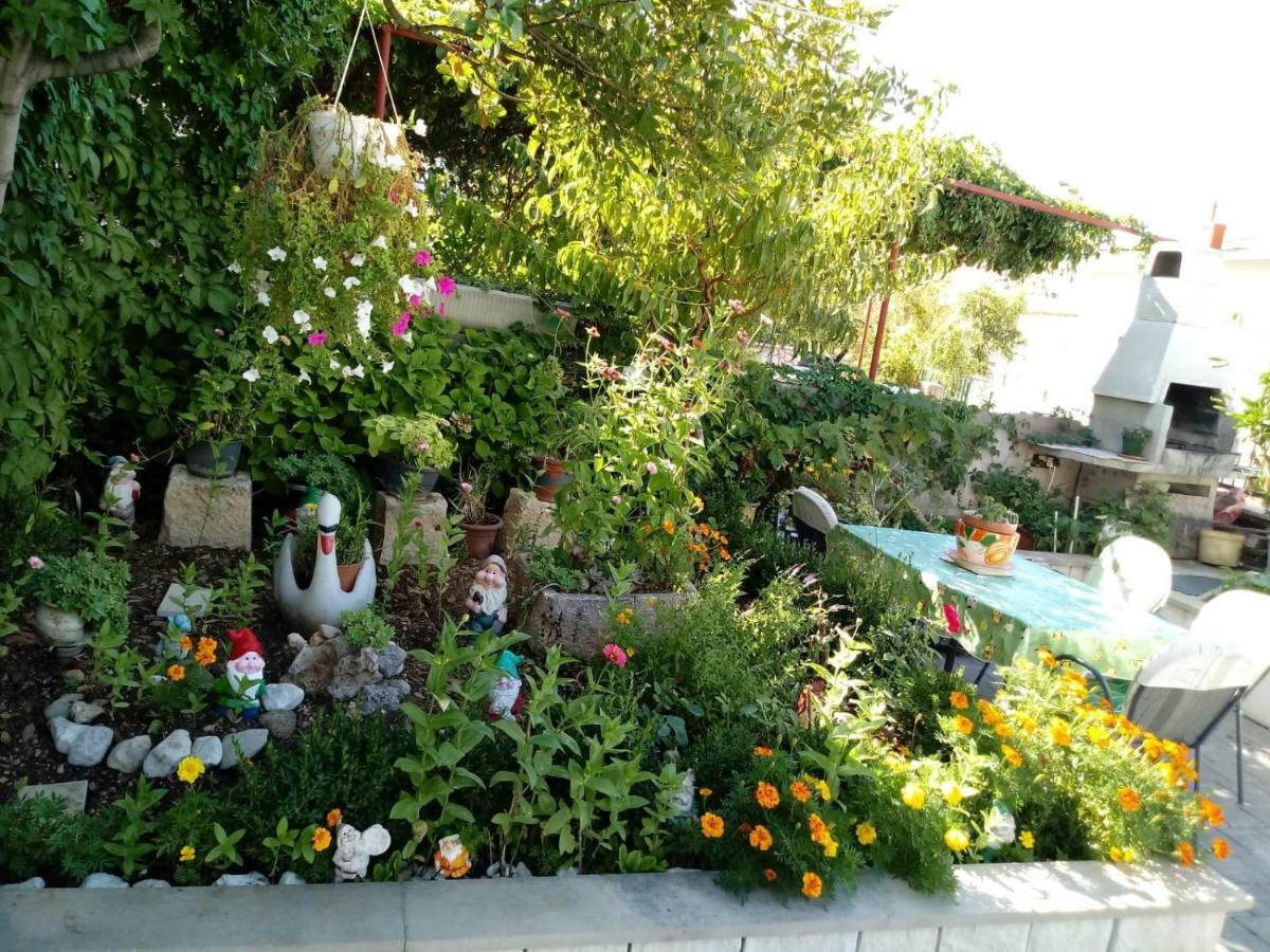 Apartments Centar - Mirjana Makarska Bagian luar foto