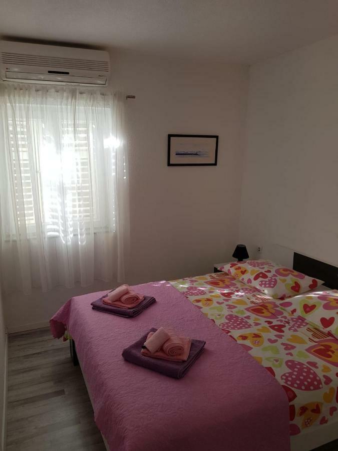 Apartments Centar - Mirjana Makarska Bagian luar foto