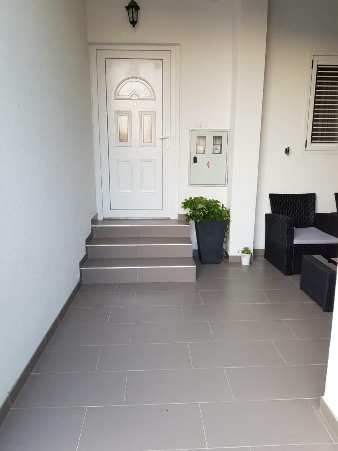 Apartments Centar - Mirjana Makarska Bagian luar foto
