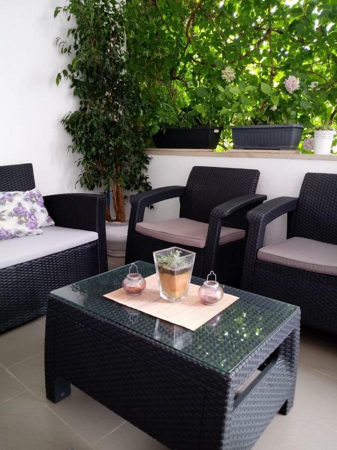 Apartments Centar - Mirjana Makarska Bagian luar foto