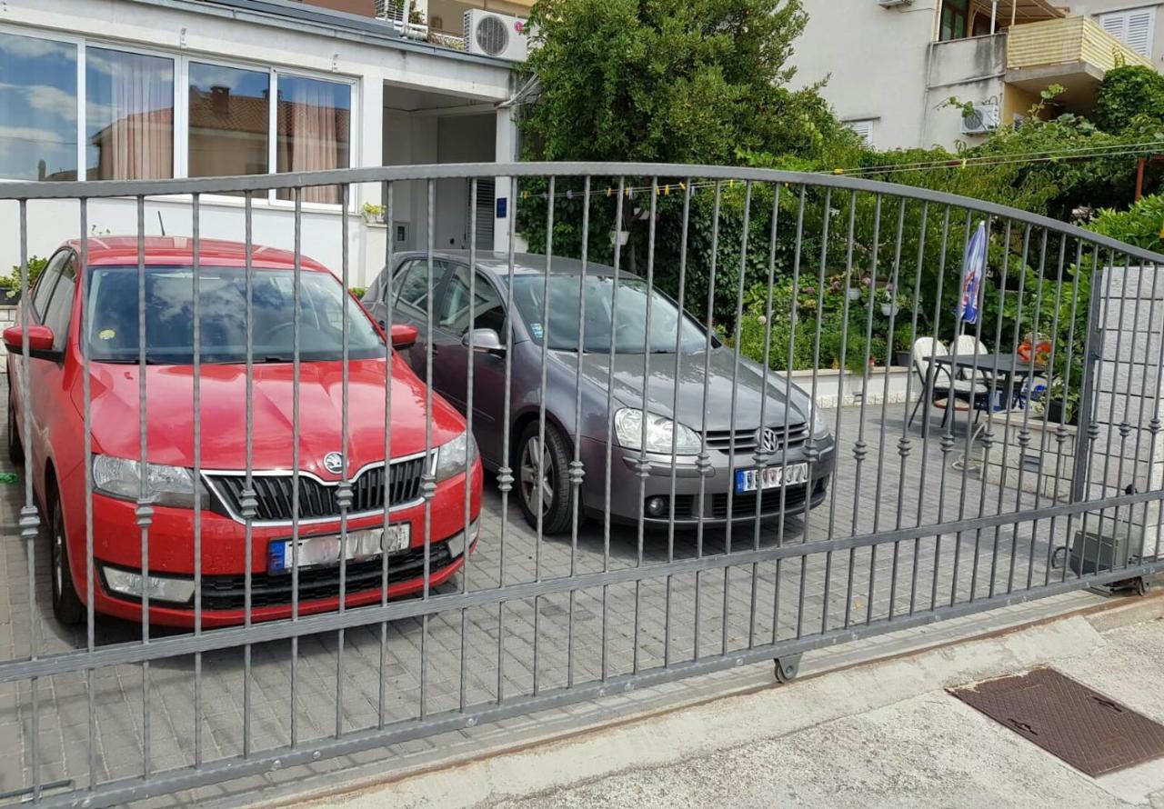 Apartments Centar - Mirjana Makarska Bagian luar foto