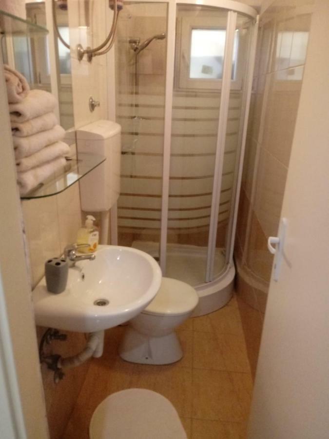 Apartments Centar - Mirjana Makarska Bagian luar foto